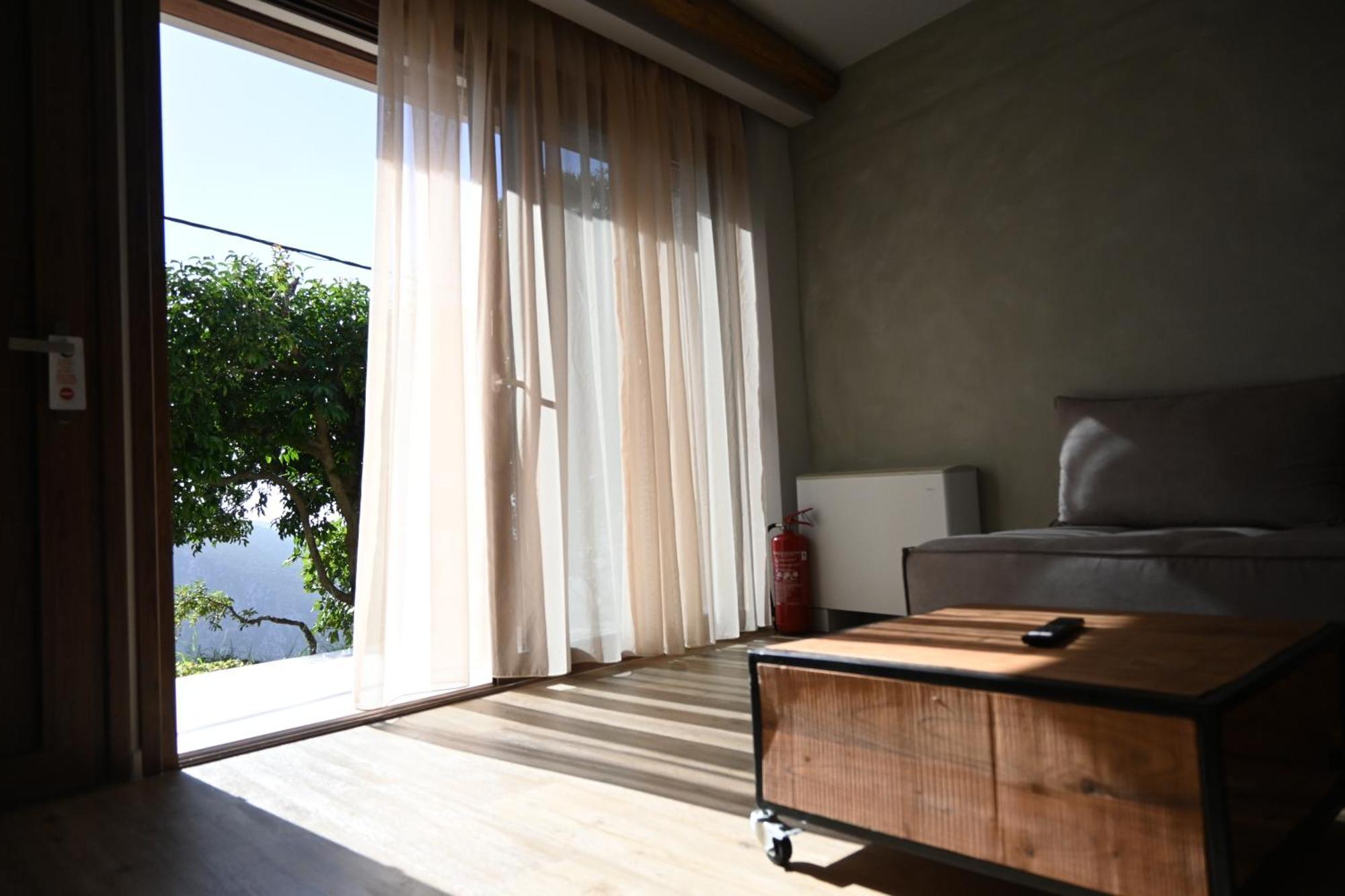 Komody Delphi Ngoại thất bức ảnh