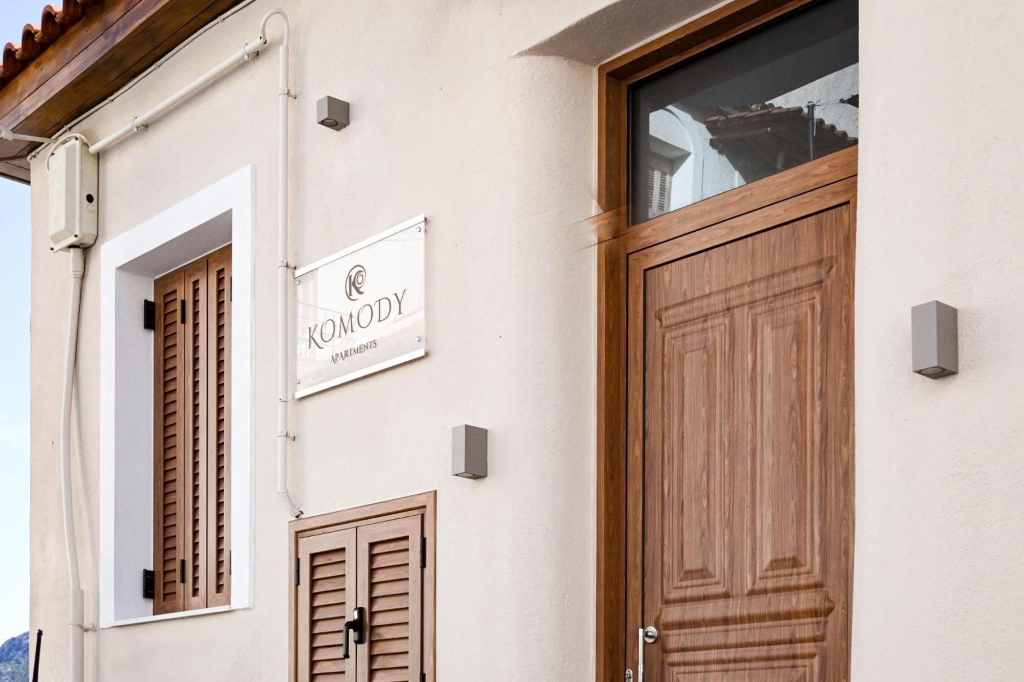 Komody Delphi Ngoại thất bức ảnh